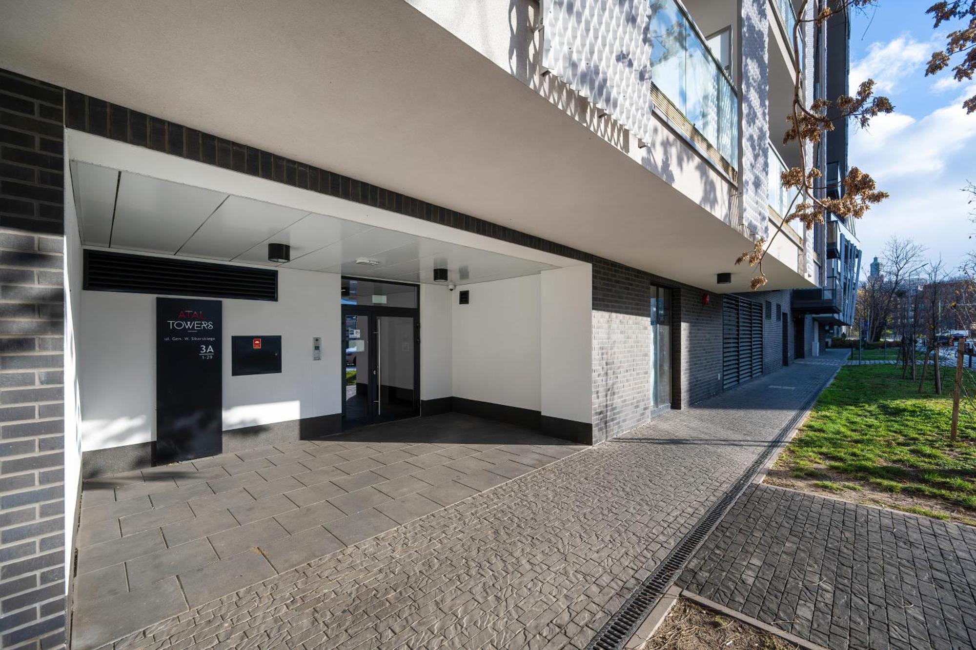 Apartment Atal Tower By Renters Wroclaw