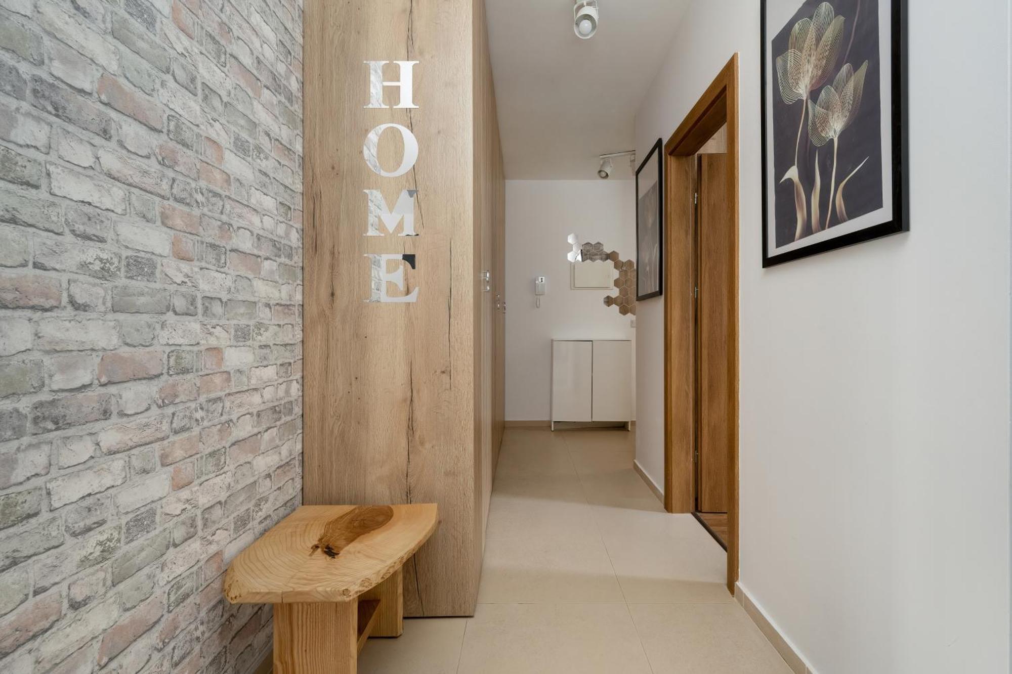 Atal Tower By Renters * Wroclaw